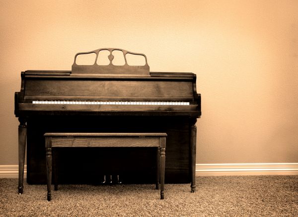 Piano Disposal Service in Cabot